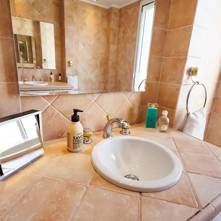 Rooftop Vue * Antibes